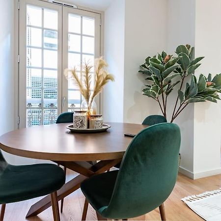Апартаменты Premium Flat In Malaga Center With Free Parking Экстерьер фото